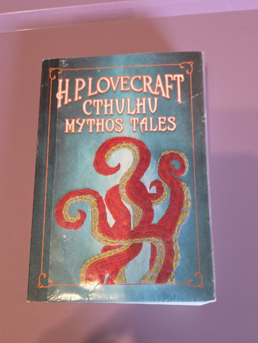 Cthulhu Mythos Tales - Red & Teal Cover H.P Lovecraft